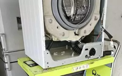 Lave-linge en panne à La Réunion : Signification des codes erreurs fréquents